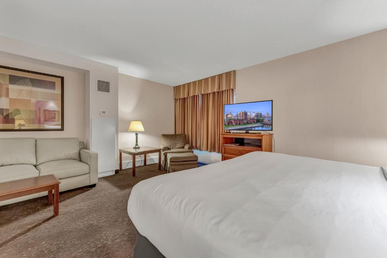 Buffalo Airport Hotel Cheektowaga Eksteriør bilde