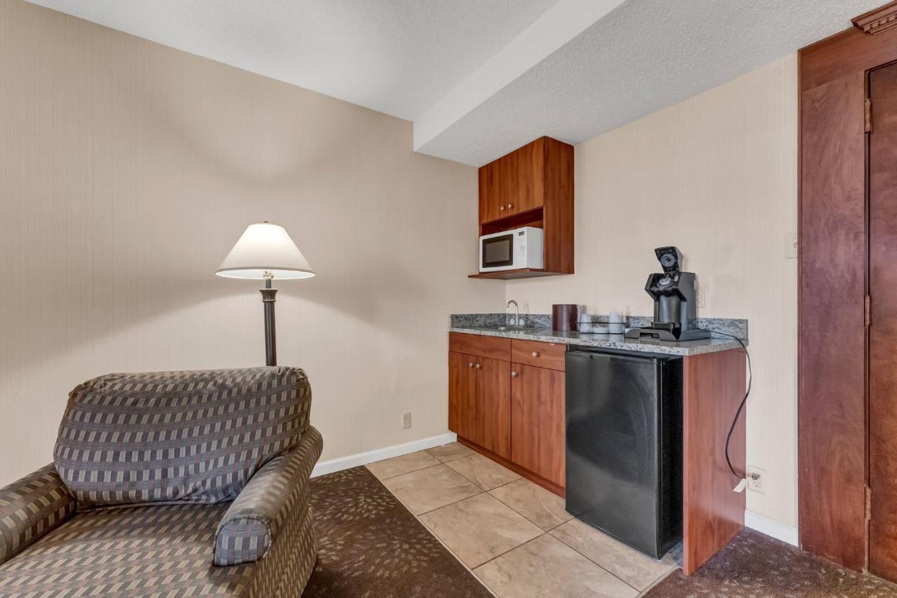 Buffalo Airport Hotel Cheektowaga Eksteriør bilde